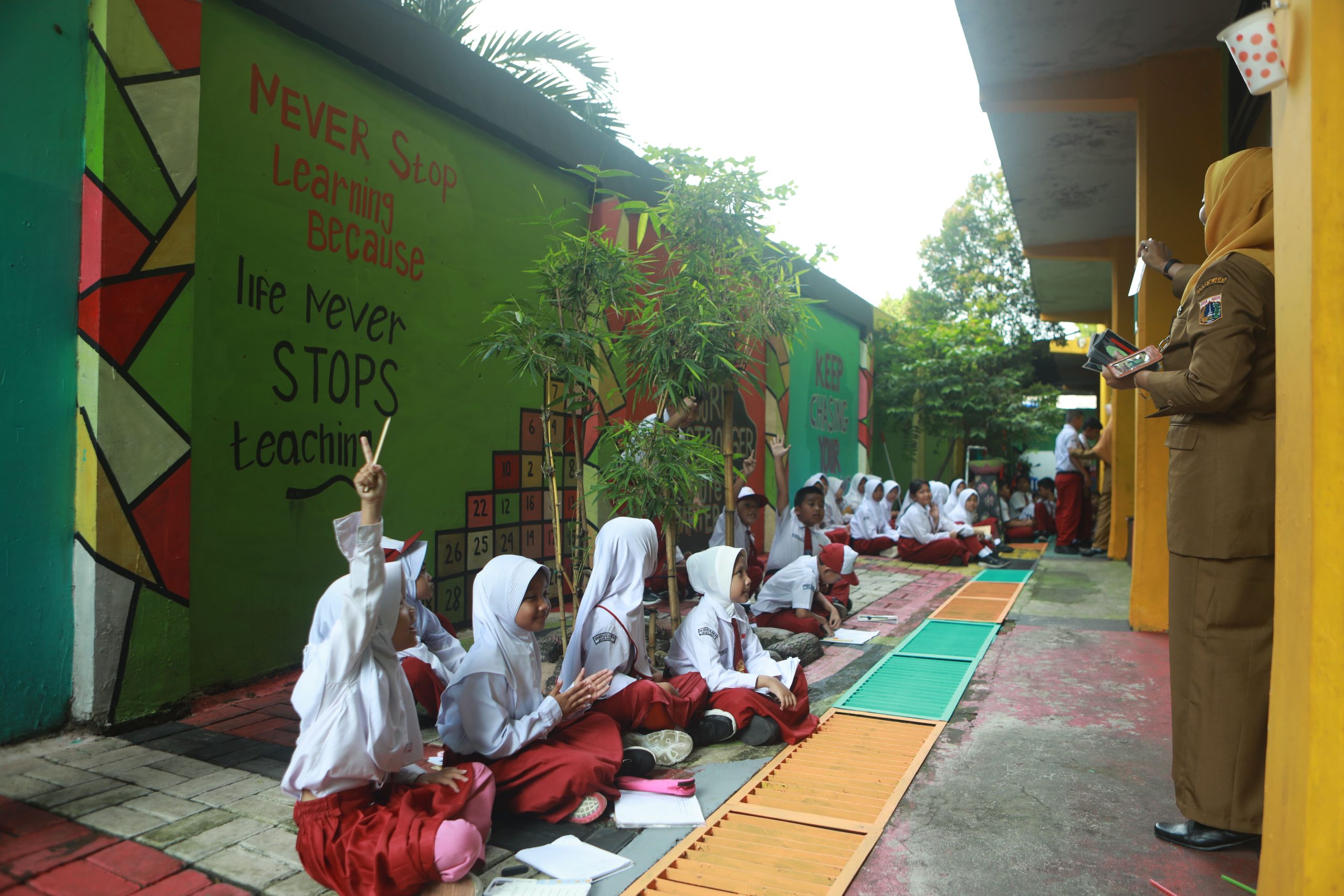 Belajar Jadi Seru: Taman Numerasi SDN 04 Meruya Jadi Inspirasi Hingga Jepang